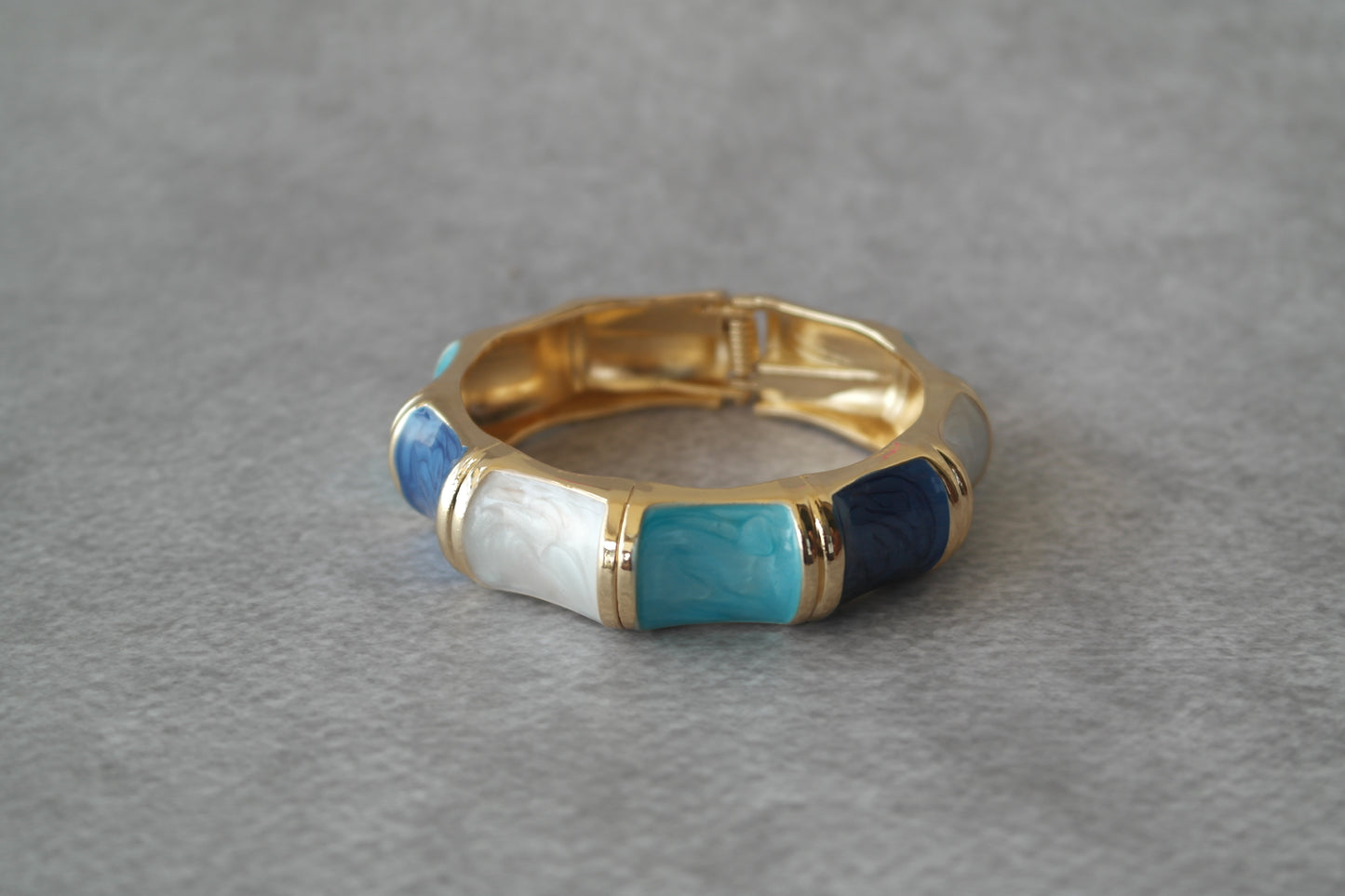 Neel Saagar Bangle