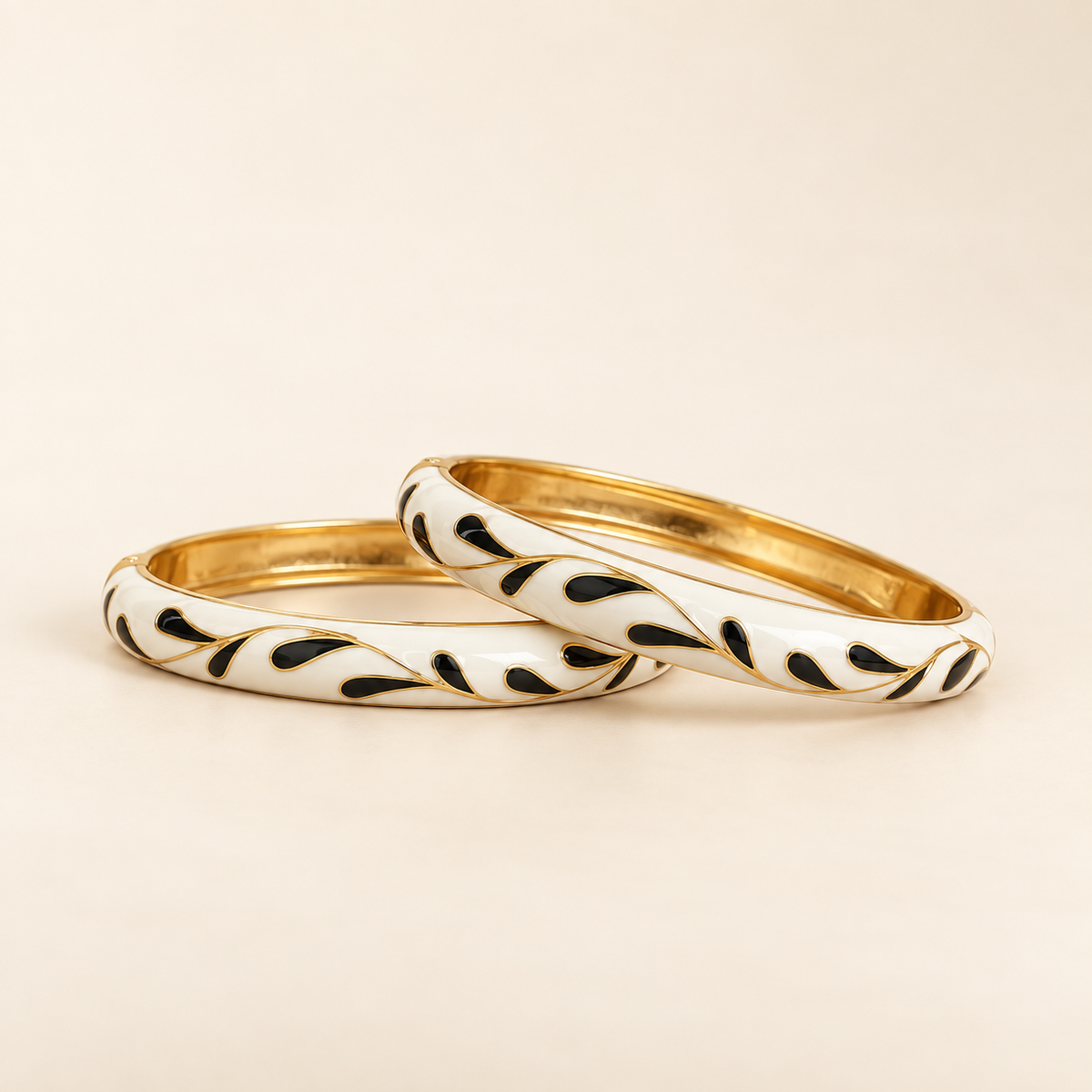 Kaali Pankh | Enamel Bangles by Rangat