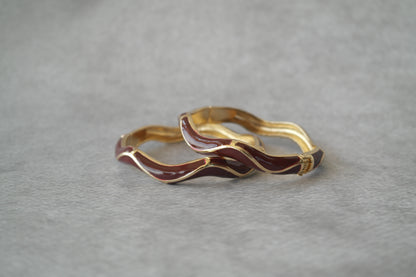 Surkh Leher Bangle