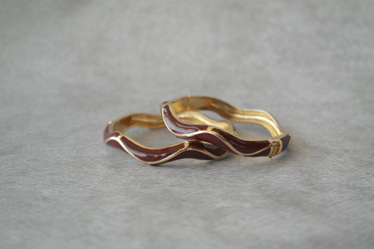 Surkh Leher Bangle