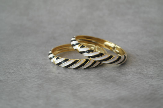 Sunehri Rekha Bangle