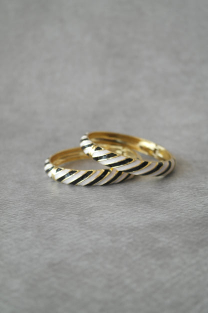 Sunehri Rekha Bangle