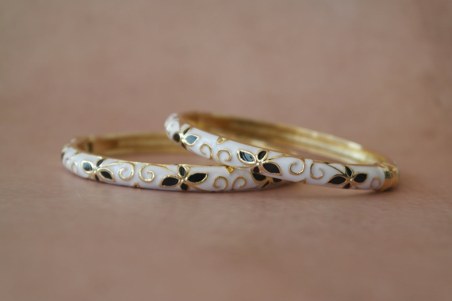 Shwetra Bangle