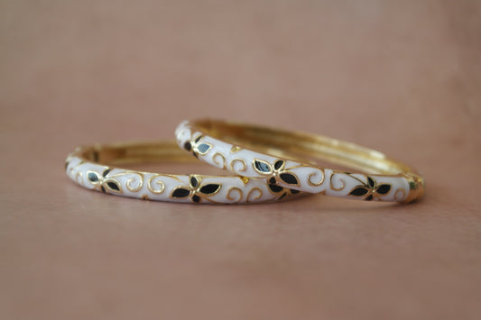Shwetra Bangle