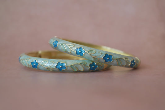 Neel Tarang Bangle