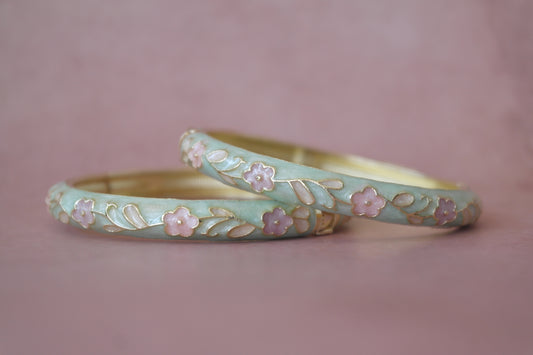 Pista Pankhuri Bangle