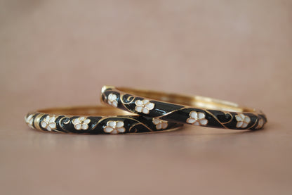Kaari Bela Bangle