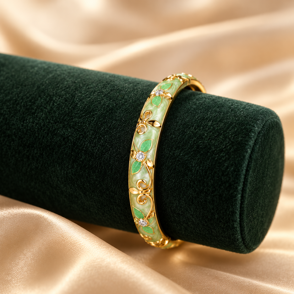 Chandni bangle - velvet display