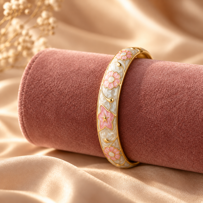 Chaitri bangle - velvet display