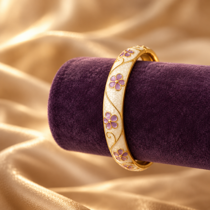 Lavanya bangle - velvet display
