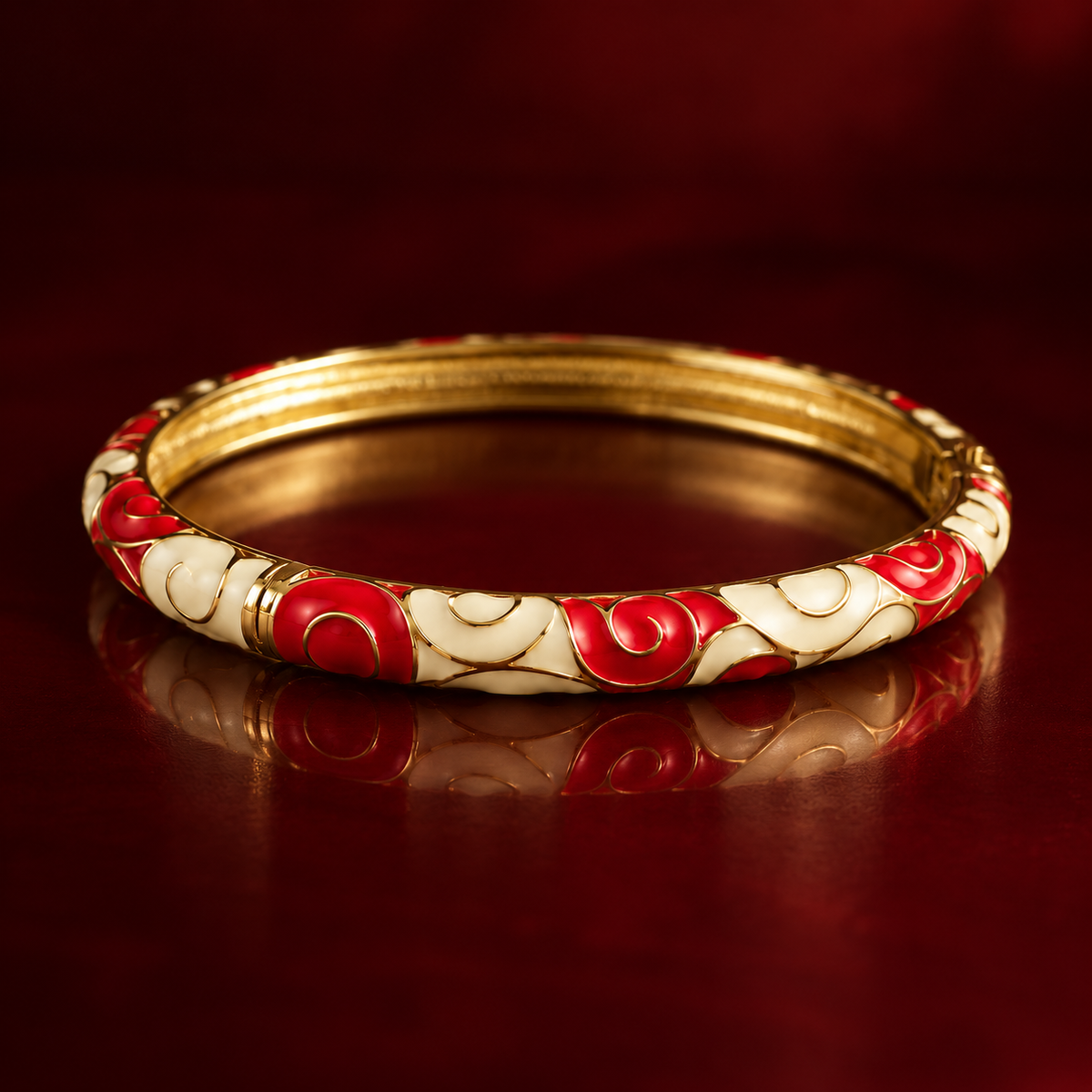 Leher Rang Bangle bangle — reflective macro — Rangat campaign 2026-10