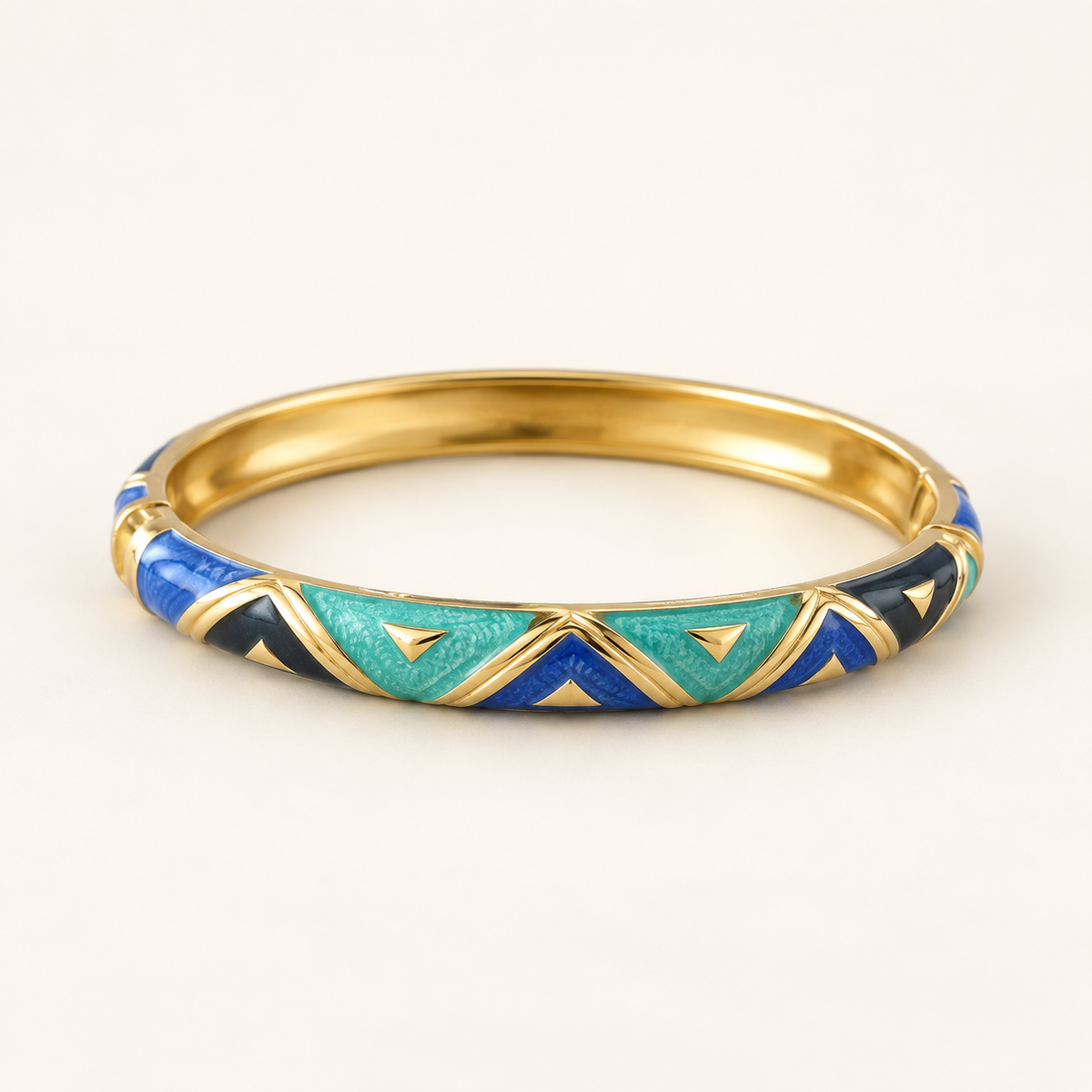 Neel Tara bangle — cream product hero — Rangat campaign 2026-10